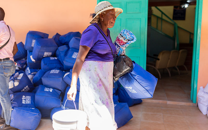 Share Your Blessings: Provide Hope This December