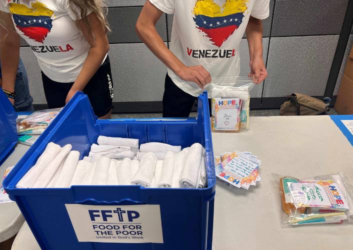 Today: Volunteers Continue Packing Thousands of Hygiene Kits for Venezuela